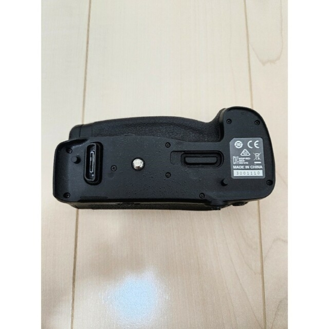 ホワイトブラウン 【早い者勝ち】Nikon ニコン D850 MB-D18 純正