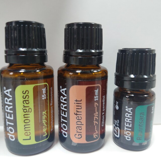 doTERRA(ドテラ)のドテラ レモングラス、グレープフルーツ、ラヴィンサラ コスメ/美容のリラクゼーション(エッセンシャルオイル（精油）)の商品写真