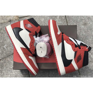 ジョーダン(Jordan Brand（NIKE）)の【夢のコラボ】Travis Scott × Nike Air Jordan 1 (スニーカー)