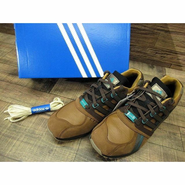 adidas(アディダス)の新品 アディダス GX3618 EQT ゴアテックス スニーカー 26.5 ③ メンズの靴/シューズ(スニーカー)の商品写真