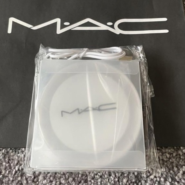 MAC(マック)のMAC ノベルティ　女優ミラー　新品未使用 レディースのファッション小物(ミラー)の商品写真