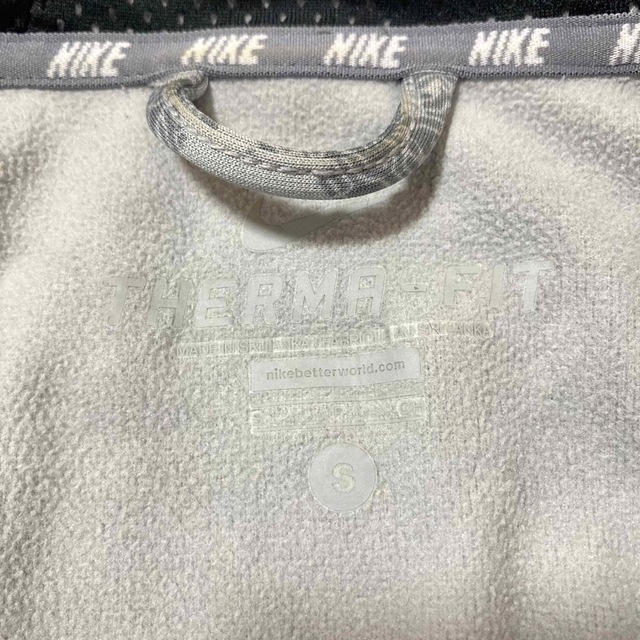 NIKE(ナイキ)のナイキ NIKE パーカー サーマフィット フルジップ 総柄 ジャージ 羽織り メンズのトップス(パーカー)の商品写真