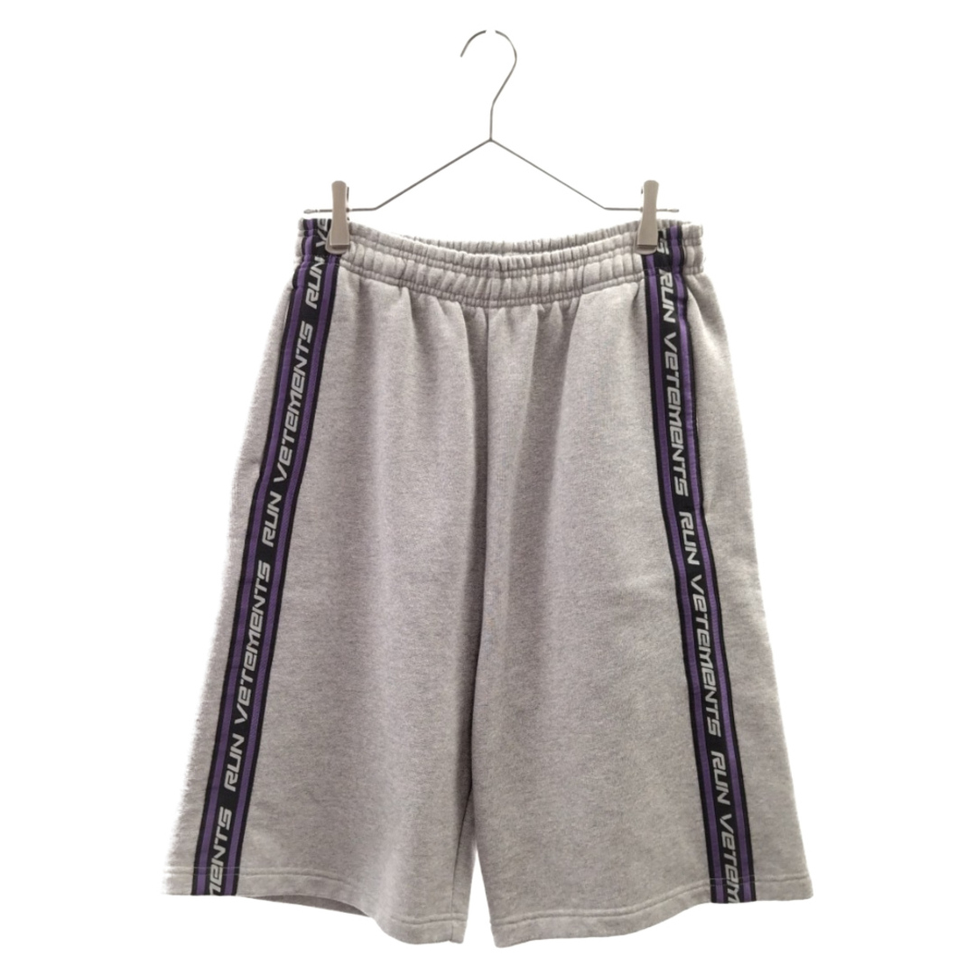 VETEMENTS ヴェトモン LOGO TAPE SWEATSHORTS サイドロゴテープ付きスウェットショーツ ショートパンツ MA52TR560G グレー