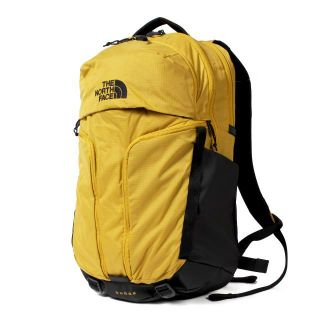 ザノースフェイス(THE NORTH FACE)のTHE NORTH FACE ノースフェイス リュック SURGE BACKPACK 52SG【MINERAL GOLD-TNF BLACK】(リュック/バックパック)