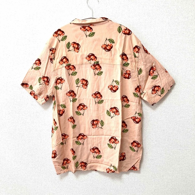 H&M(エイチアンドエム)の【美品】H&M  エイチアンドエム　チェリー　シャツ　さくらんぼ　アロハシャツ メンズのトップス(シャツ)の商品写真