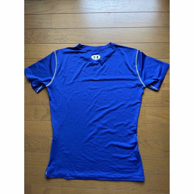 UNDER ARMOUR(アンダーアーマー)のアンダーアーマー　heatgear Tシャツ スポーツ/アウトドアのサッカー/フットサル(ウェア)の商品写真