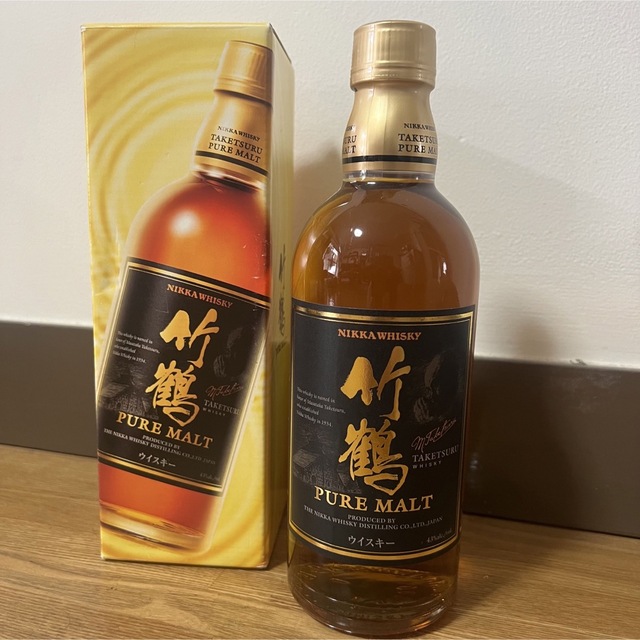 竹鶴ピュアモルト　500ml 食品/飲料/酒の酒(ウイスキー)の商品写真
