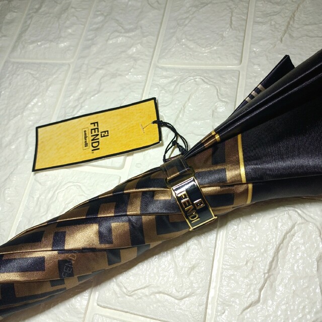 FENDI - FENDI 未使用 長傘 ズッカ柄 美品の通販 by りえ's shop FENDI - FENDI 未使用 長傘 ズッカ柄 美品の通販 by りえ's shop