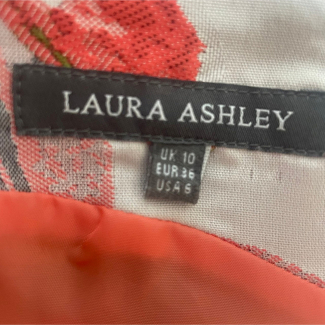 LAURA ASHLEY(ローラアシュレイ)のいー。様 専用 ローラアシュレイ ♡ レディースのワンピース(ひざ丈ワンピース)の商品写真