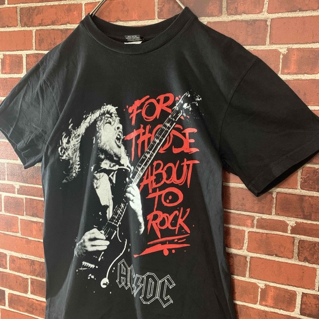 MUSIC TEE(ミュージックティー)の【大人気】AC/DC 両面プリント　バンドTシャツ 古着　半袖　ヴィンテージ メンズのトップス(Tシャツ/カットソー(半袖/袖なし))の商品写真