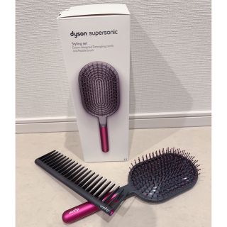 ダイソン(Dyson)のダイソン　コームとブラシ2点セット(ヘアブラシ/クシ)