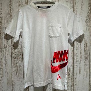 ナイキ(NIKE)のNIKEナイキ　キッズ子供服　白　迷彩Tシャツ　サイズ140　(Tシャツ/カットソー)