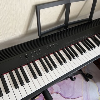 Roland - 鍵盤使用時間の短い ローランド ｢デジスコア｣付き電子ピアノ