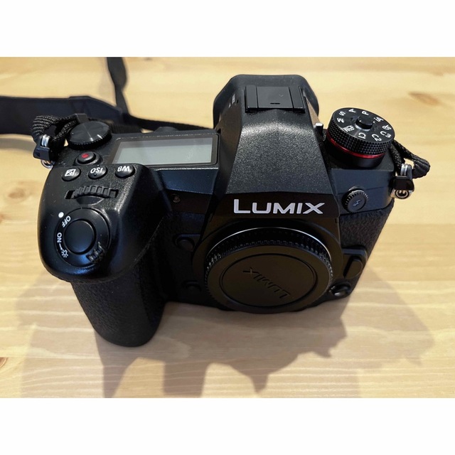 Panasonic  デジタルカメラ LUMIX DC-G9 DC-G9L-K スマホ/家電/カメラのカメラ(ミラーレス一眼)の商品写真