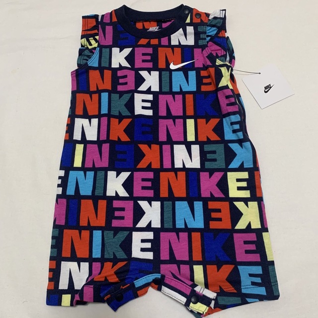 NIKE(ナイキ)の新品　NIKE ナイキ　ロンパース　65 70 キッズ/ベビー/マタニティのベビー服(~85cm)(ロンパース)の商品写真