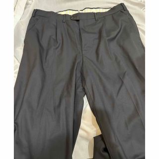 エルメネジルドゼニア(Ermenegildo Zegna)のmen's パンツ　50  ゼニア　黒　中古　期間限定出品(スラックス)