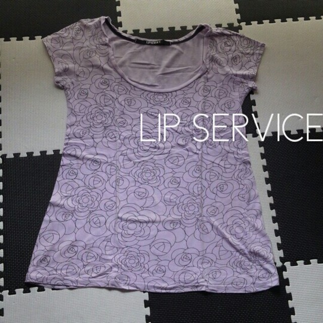 LIP SERVICE(リップサービス)のLIP SERVICE ＡラインTシャツ レディースのトップス(Tシャツ(半袖/袖なし))の商品写真