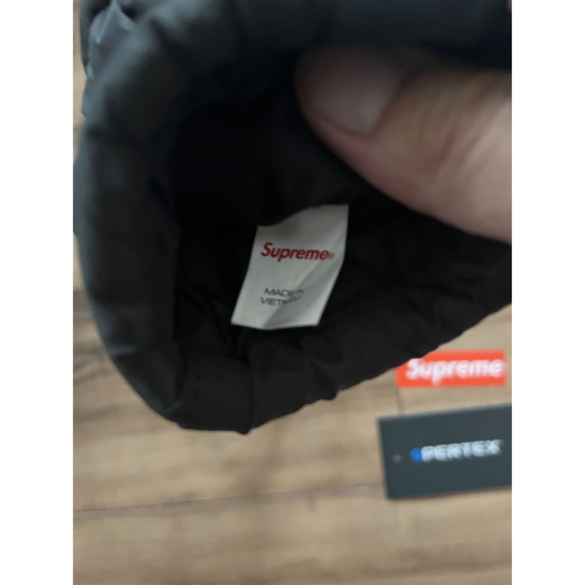 Supreme(シュプリーム)のsupreme puffer neck pouch メンズのバッグ(その他)の商品写真