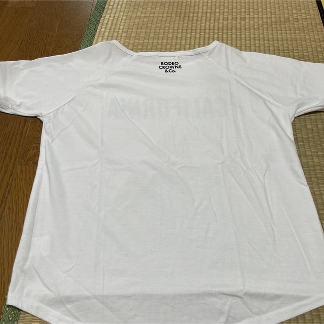 RODEO CROWNS WIDE BOWL(ロデオクラウンズワイドボウル)のロデオ　Tシャツ　フリーサイズ レディースのトップス(Tシャツ(半袖/袖なし))の商品写真