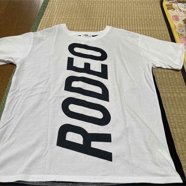 RODEO CROWNS WIDE BOWL(ロデオクラウンズワイドボウル)のロデオ　Tシャツ　フリーサイズ レディースのトップス(Tシャツ(半袖/袖なし))の商品写真