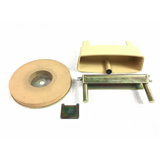 Makita - ☆中古品☆makita マキタ 100V 刃物研磨機 9820 替砥石 Makita - ☆中古品☆makita マキタ 100V 刃物研磨機 9820 替砥石