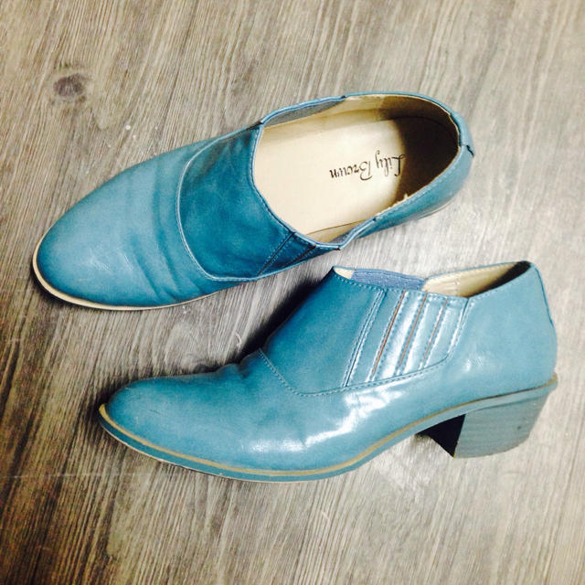 Lily Brown(リリーブラウン)のリリーブラウン◼︎水色ブーティ レディースの靴/シューズ(ブーツ)の商品写真