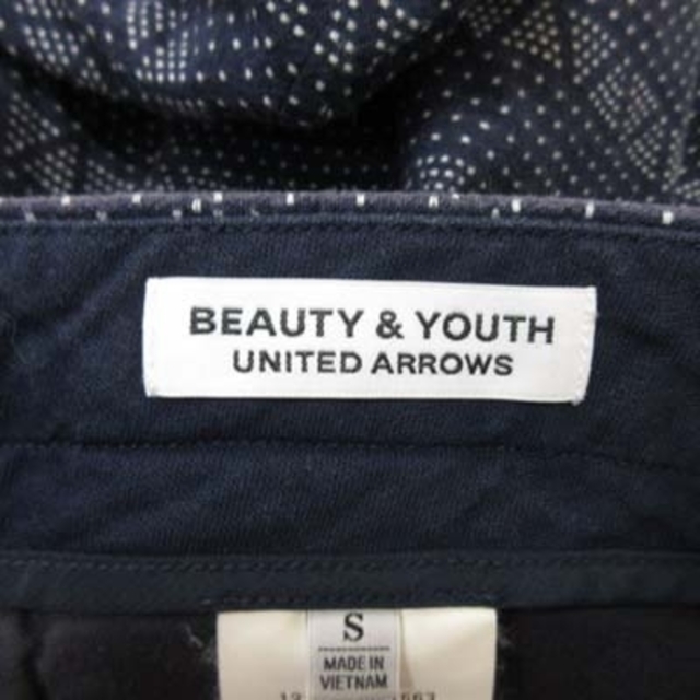 BEAUTY&YOUTH UNITED ARROWS(ビューティアンドユースユナイテッドアローズ)のビューティー&ユース ハーフパンツ ショート 総柄 S 紺 ネイビー ホワイト メンズのパンツ(スラックス)の商品写真