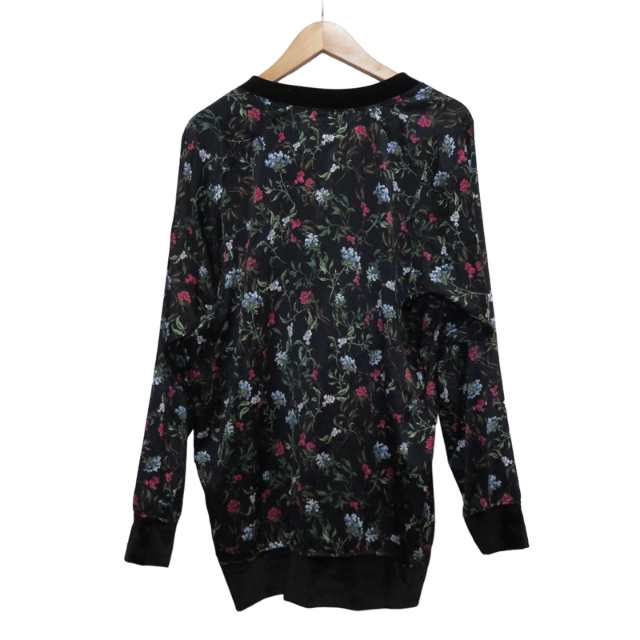 Needles(ニードルス)のNEEDLES L/S V-NECK TEE SATEEN FLOWER メンズのトップス(Tシャツ/カットソー(七分/長袖))の商品写真