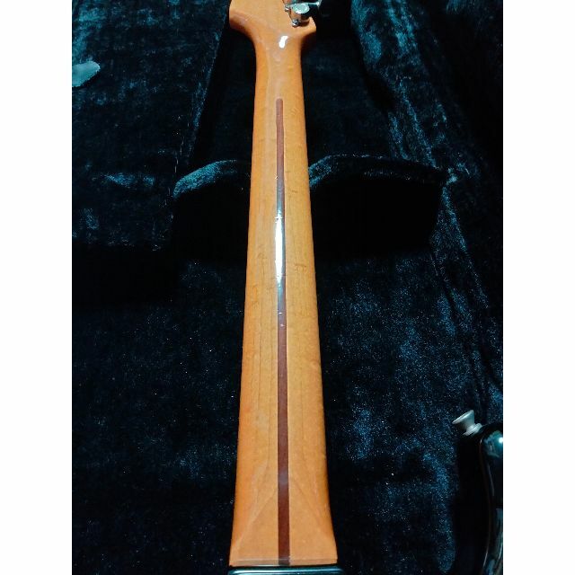 シャイニングゴールデン 80sビンテージEシリアル ミディアムFender