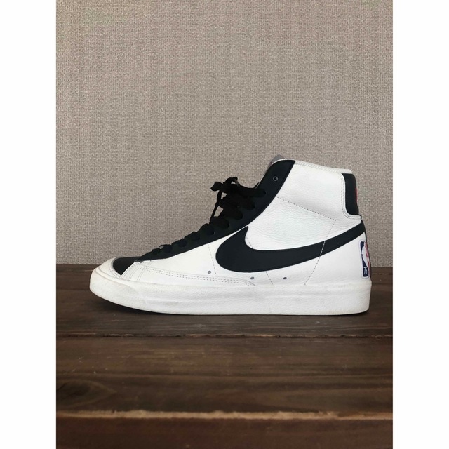 スニーカー美品 ナイキNBA×Nike Blazer Mid 77EMB