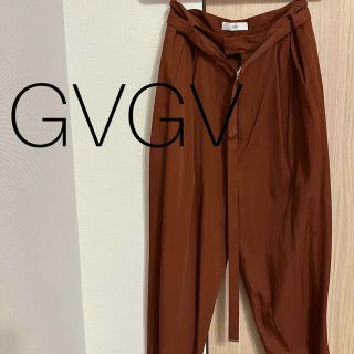 ジーヴィジーヴィ(G.V.G.V.)の《G.V.G.V.》ベルト付き オレンジ テーパードパンツ サイズS(カジュアルパンツ)