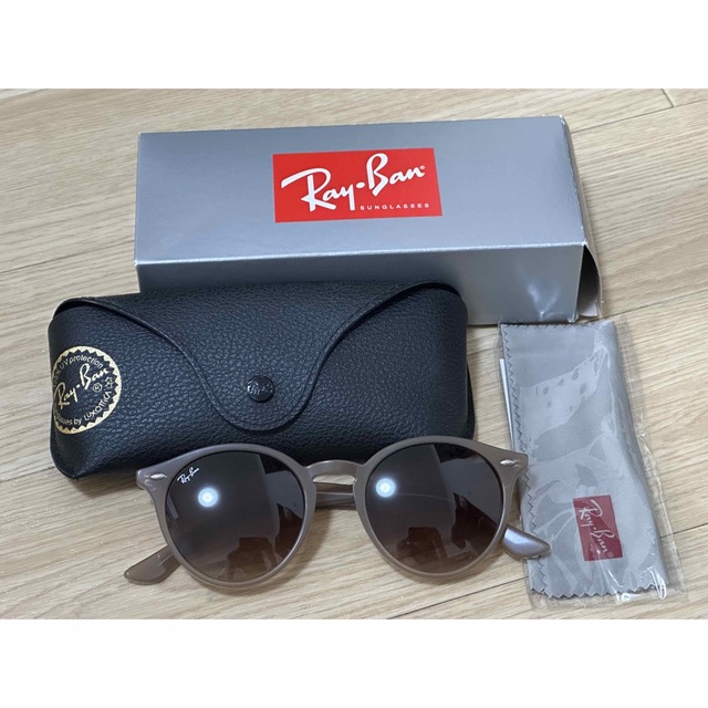 Ray-Ban(レイバン)のtam様ご専用【美品】Ray Ban ラウンドフルアセテート ORB2180F レディースのファッション小物(サングラス/メガネ)の商品写真