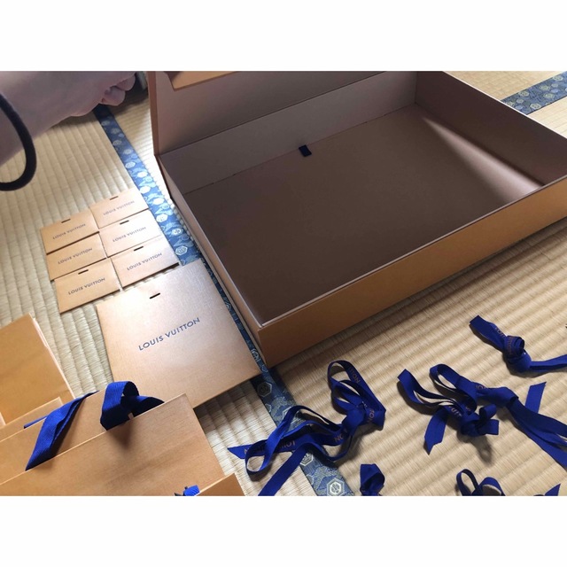 LOUIS VUITTON - 【バラ売り可能】LOUIS VUITTON 箱&ショッパー LOUIS VUITTON - 【バラ売り可能】LOUIS VUITTON 箱&ショッパー