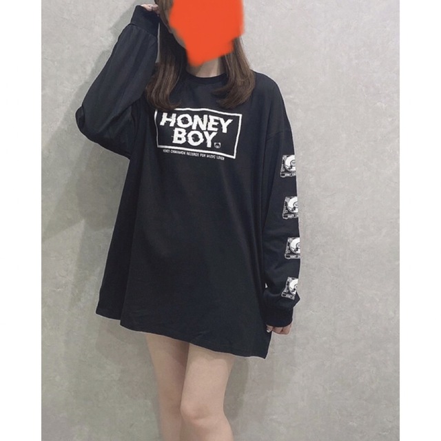 Honey Cinnamon(ハニーシナモン)のHoney Cinnamon DJシナモンロンT 黒 レディースのトップス(Tシャツ(長袖/七分))の商品写真