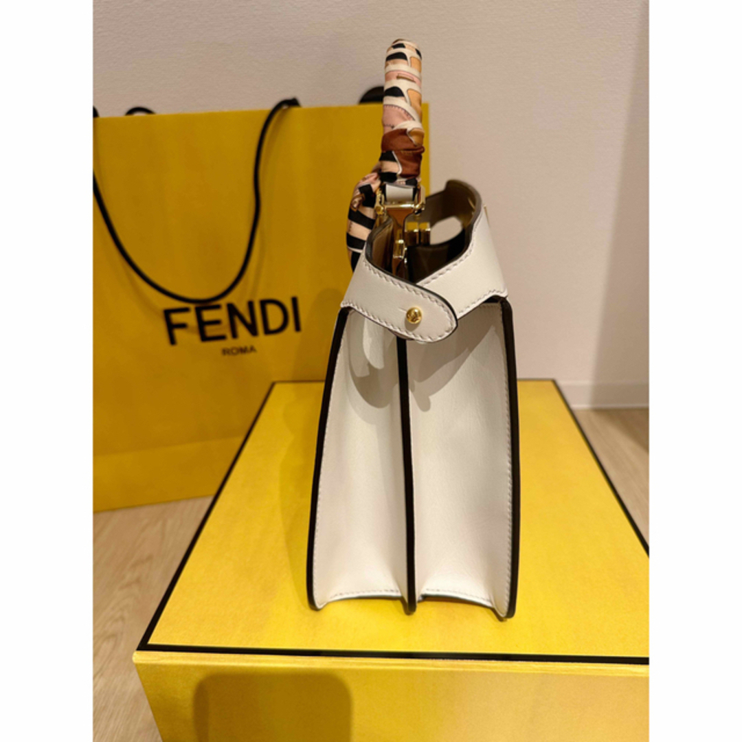 FENDI(フェンディ)のbell様専用　FENDI ピーカブー レディースのバッグ(ハンドバッグ)の商品写真