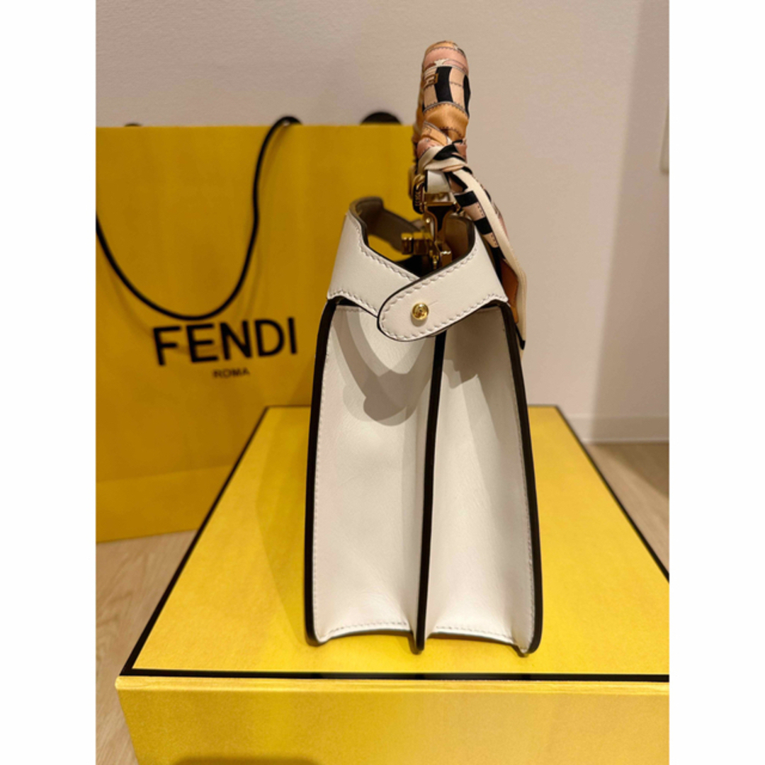 FENDI(フェンディ)のbell様専用　FENDI ピーカブー レディースのバッグ(ハンドバッグ)の商品写真