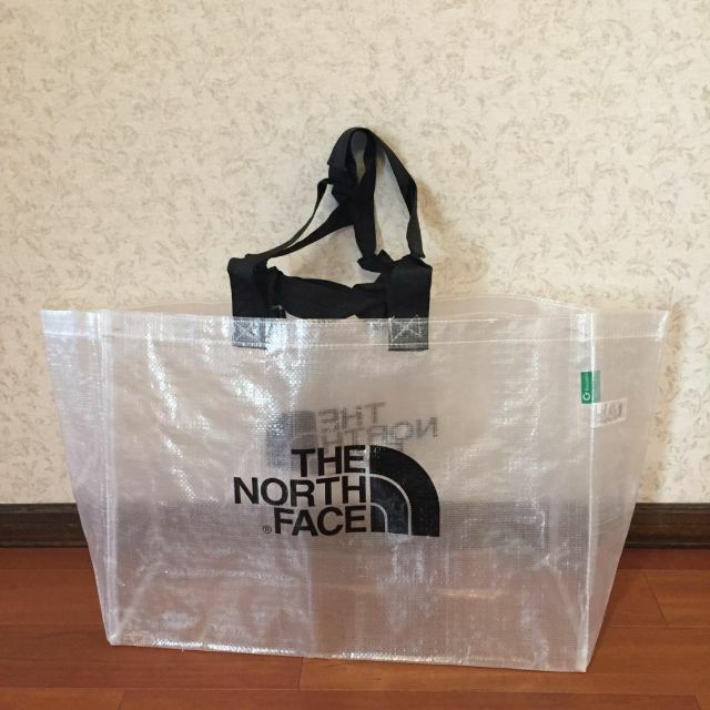 THE NORTH FACE(ザノースフェイス)の【海外限定】ノースフェイス　エコバッグ　ショップバッグ　トートバック新品　40L レディースのバッグ(ショップ袋)の商品写真