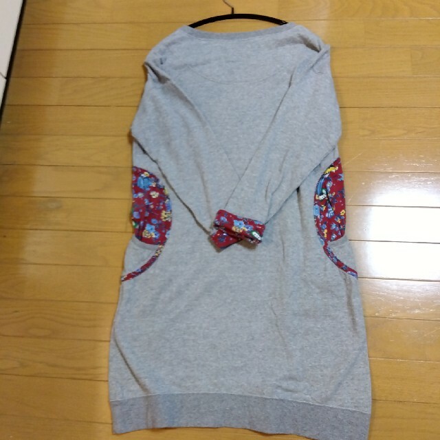 TSUMORI CHISATO(ツモリチサト)のTSUMORI CHISATO　裏毛おばけ花プリントワンピース　グレー　中古 レディースのワンピース(ひざ丈ワンピース)の商品写真