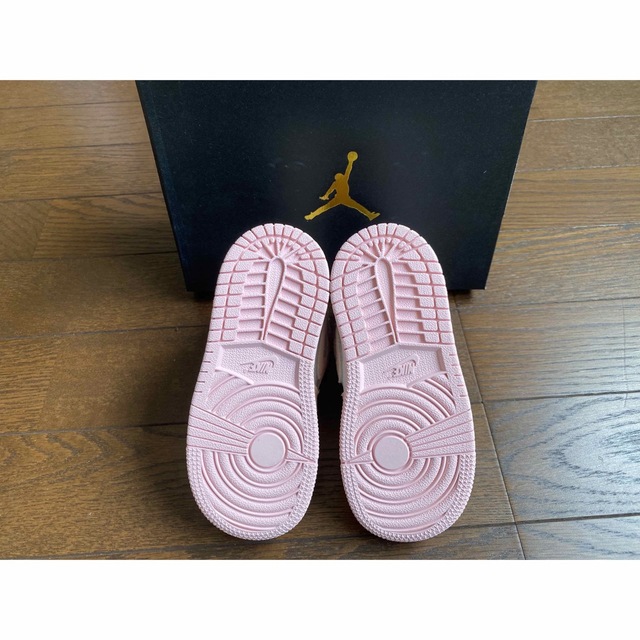 Jordan Brand（NIKE）(ジョーダン)のAir Jordan1 Retro High OG "Washed Pink"  キッズ/ベビー/マタニティのベビー靴/シューズ(~14cm)(スニーカー)の商品写真