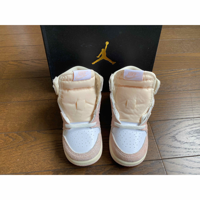 Jordan Brand（NIKE）(ジョーダン)のAir Jordan1 Retro High OG "Washed Pink"  キッズ/ベビー/マタニティのベビー靴/シューズ(~14cm)(スニーカー)の商品写真