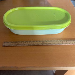 タッパーウェア(TupperwareBrands)の中古　タッパーウエア  MMだ円ランチケース(弁当用品)