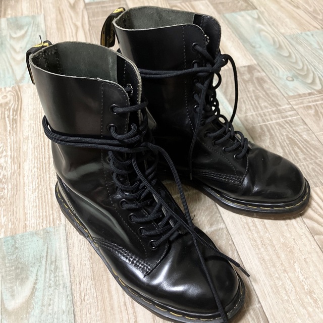 ドクターマーチン☆10ホール ブラック☆UK6 紐ブーツ☆ Dr.Martens-