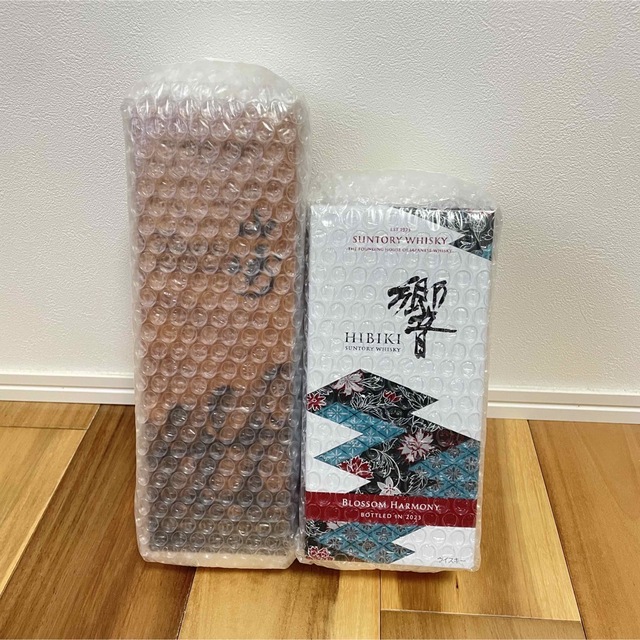 サントリー(サントリー)の山崎リミテッド エディション 2023 響ブロッサムハーモニー 2023 食品/飲料/酒の酒(ウイスキー)の商品写真