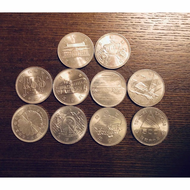 記念硬貨 500円 10枚 額面5000円の通販 by みみ's shop|ラクマ 記念硬貨 500円10枚 額面5000円