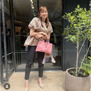 「新品タグ付 ツルバイマリコオイカワ完売花柄Eleonoreペプラム