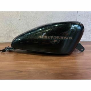 ハーレーダビッドソン(Harley Davidson)の【限定カラー・新品】xl883n タンク　ハーレー純正ハードキャンディータンク(パーツ)