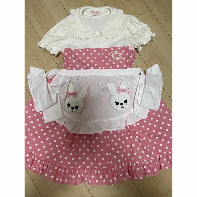ワンピース シャーリーテンプル うさぎエプロンドットワンピース