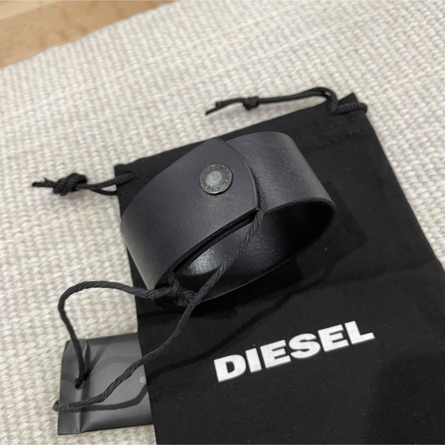 新品dieselディーゼルのバングル