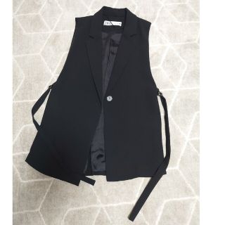 ザラ(ZARA)のZARA　ジレ　Sサイズ　ブラック(ベスト/ジレ)