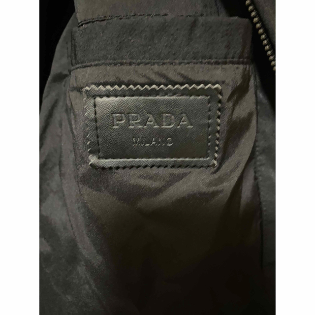 PRADA(プラダ)のPRADA ベスト　フード メンズのトップス(ベスト)の商品写真